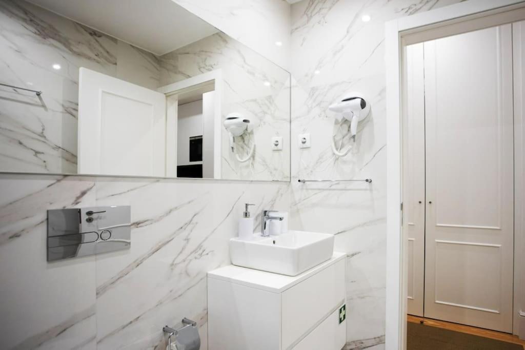 Appartamento Sweet Porto Downtown Loft With Balcony Esterno foto